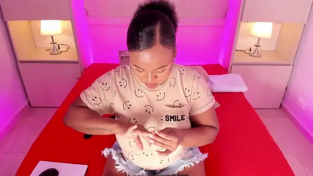 EmilyyStuart online show from March 29, 2026, 4:12 am