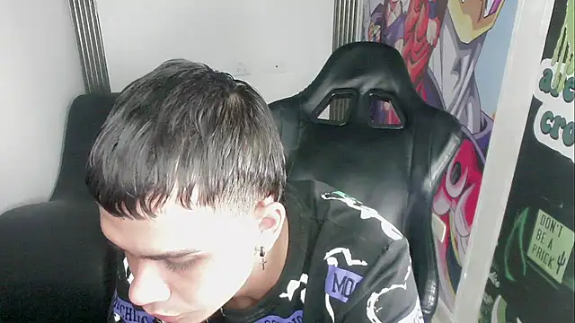 Snapshot of zacariasss_ chatting on December 30, 2024, 9:27 am zacariasss online show from December 30, 2024, 9:27 am