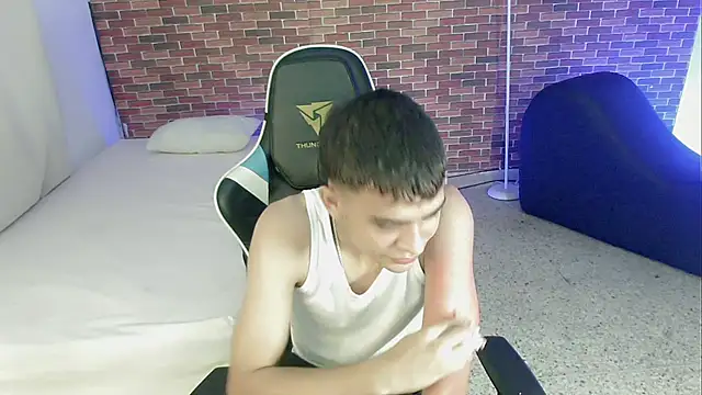 Snapshot of zacariasss_ chatting on September 11, 2025, 4:12 am zacariasss online show from September 11, 2025, 4:12 am