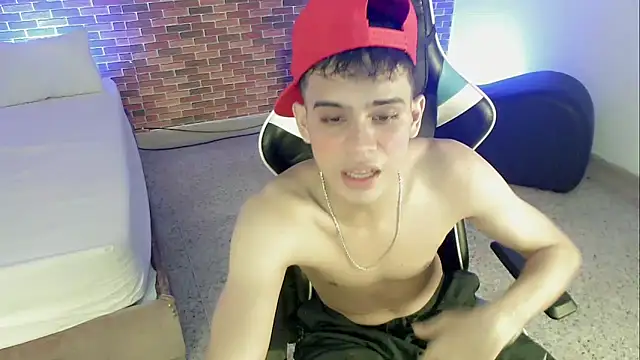 Snapshot of zacariasss_ chatting on September 15, 2025, 4:07 pm zacariasss online show from September 15, 2025, 4:07 pm