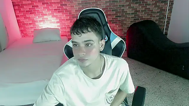 Snapshot of zacariasss_ chatting on September 21, 2025, 3:08 am zacariasss online show from September 21, 2025, 3:08 am