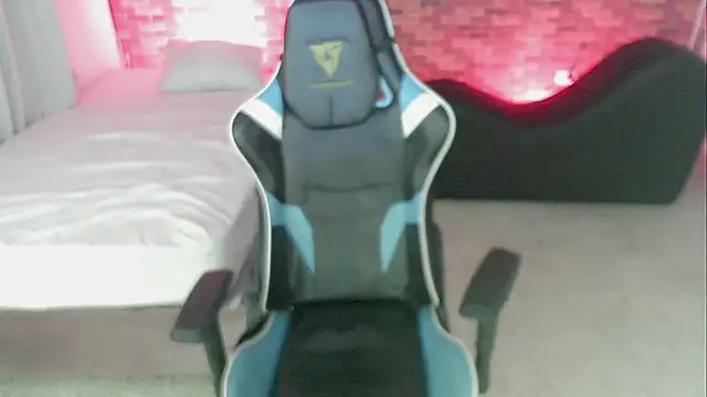 Snapshot of zacariasss_ chatting on September 22, 2025, 4:58 am zacariasss online show from September 22, 2025, 4:58 am