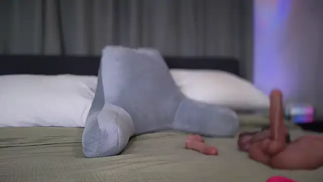 longislandprincess online show from September 12, 2025, 4:01 am