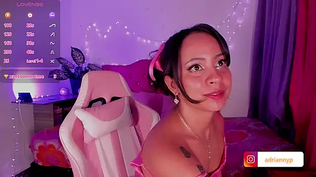 Snapshot of adriannyp_1 chatting on January 3, 2025, 6:33 am adriannyp 1 online show from January 3, 2025, 6:33 am