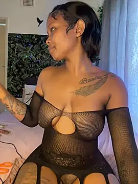 InkLady444 online show from January 18, 2025, 4:26 am