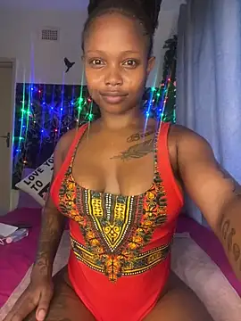 InkLady444 online show from February 12, 2025, 3:51 am