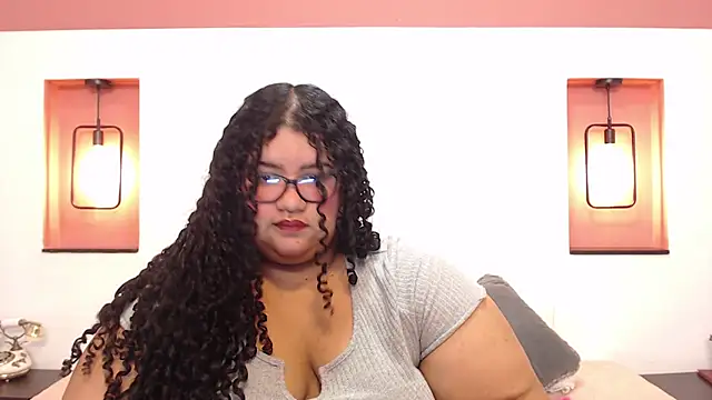 Miley Collins online show from January 3, 2025, 4:16 pm