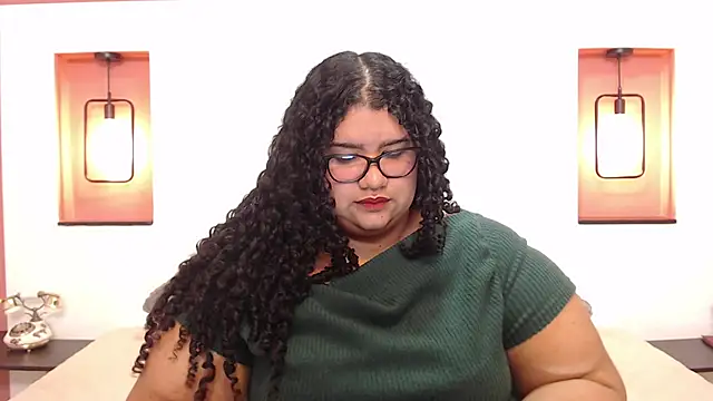 Miley Collins online show from January 7, 2025, 4:27 pm