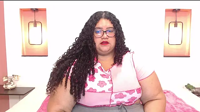 Miley Collins online show from March 13, 2025, 2:55 pm