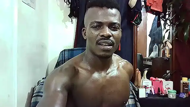 Snapshot of yezz3011 chatting on December 20, 2025, 12:29 am yezz3011 online show from December 20, 2025, 12:29 am