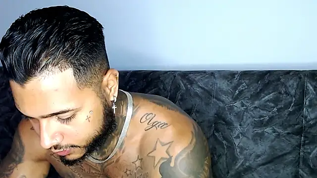 Exotic tatto27121 online show from December 12, 2024, 4:48 am