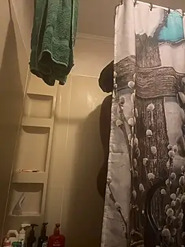 SluttyLyfe4L online show from April 15, 2026, 5:14 am