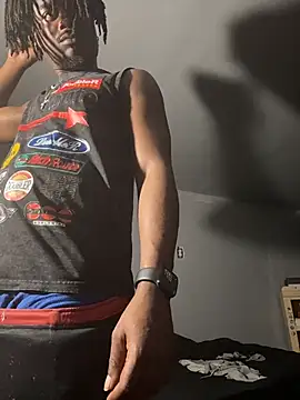 SluttyLyfe4L online show from April 17, 2026, 11:41 pm