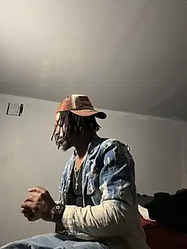 SluttyLyfe4L online show from April 22, 2026, 12:57 am