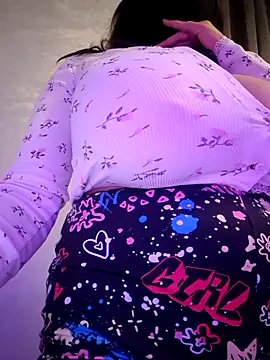  arabica  online show from March 7, 2025, 10:10 pm