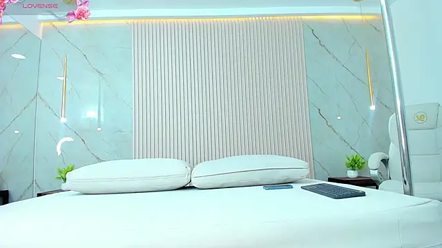 nathassa grant online show from February 8, 2025, 12:28 pm