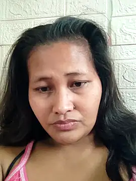 Snapshot of Sweetchuby1995 chatting on March 16, 2026, 2:06 am Sweetchuby1995 online show from March 16, 2026, 2:06 am