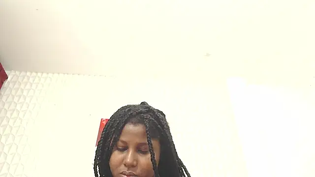 Alexa roussee online show from December 4, 2025, 1:20 pm