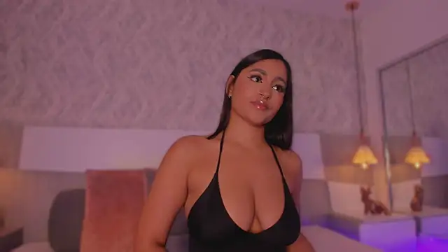 AishaPeyton online show from November 7, 2025, 8:31 pm