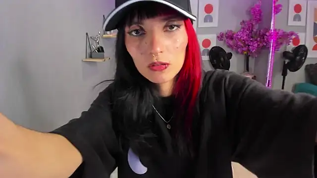 Dafne huges online show from January 31, 2025, 8:01 pm