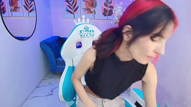 Dafne huges online show from September 26, 2025, 7:40 pm