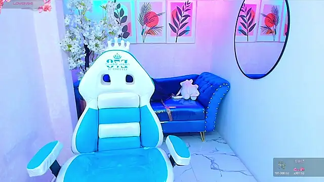 Dafne huges online show from December 3, 2025, 7:12 pm