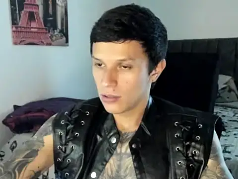 goodboy69l online show from April 12, 2026, 11:32 pm