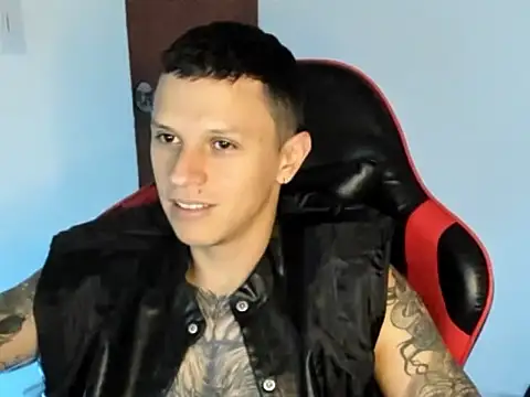 Snapshot of goodboy69l chatting on June 2, 2026, 5:04 pm goodboy69l online show from June 2, 2026, 5:04 pm