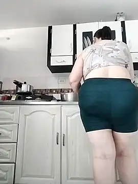 Madisonpalacio online show from October 5, 2025, 1:53 pm