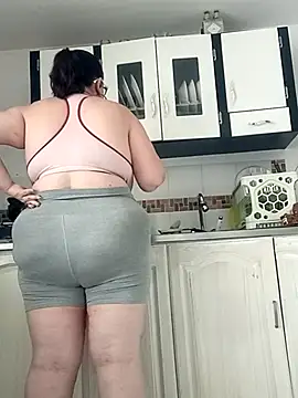 Madisonpalacio online show from October 20, 2025, 1:11 pm