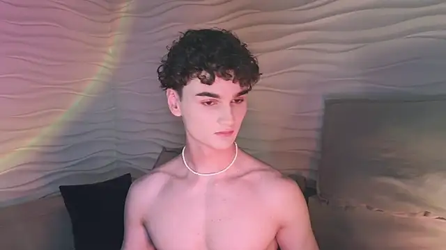 adam 21cm   online show from December 19, 2024, 4:46 pm