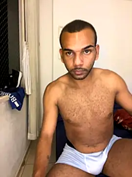 noahmarins online show from October 27, 2025, 1:53 am