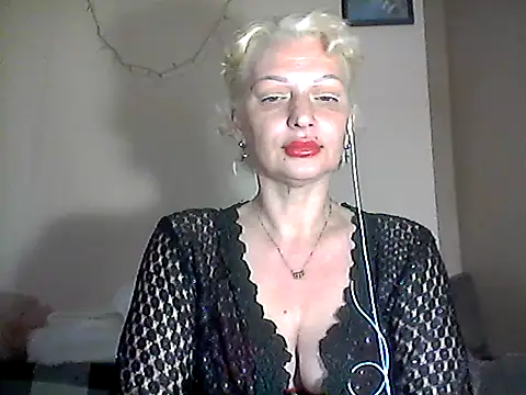 MaryJane441 online show from April 10, 2026, 8:13 pm