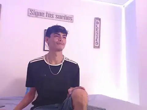 harrytomson 1 online show from December 30, 2024, 6:16 pm