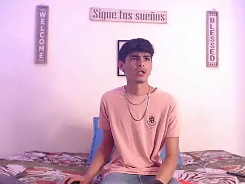 harrytomson 1 online show from January 18, 2025, 1:30 am