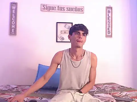 harrytomson 1 online show from January 19, 2025, 10:06 am