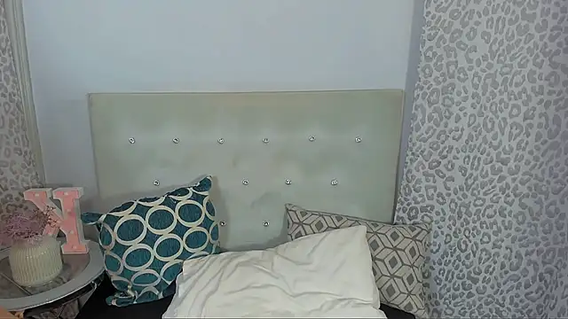 Snapshot of KristyHoney chatting on July 21, 2026, 2:19 pm KristyHoney online show from July 21, 2026, 2:19 pm