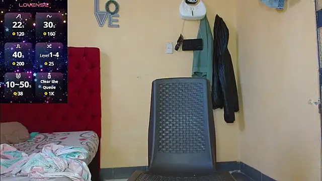 cristinamontiel online show from January 15, 2025, 2:24 pm