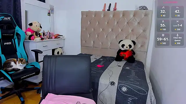 lulu ferrer online show from December 1, 2025, 2:33 pm