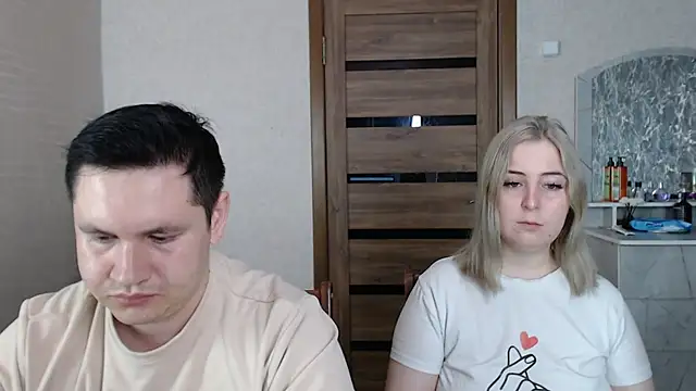 Kristy-Max online show from March 6, 2025, 8:27 pm