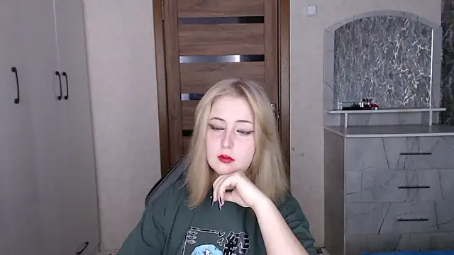 Kristy-Max online show from January 5, 2026, 9:07 pm