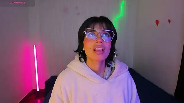 CelesteXCute online show from March 12, 2026, 12:33 pm