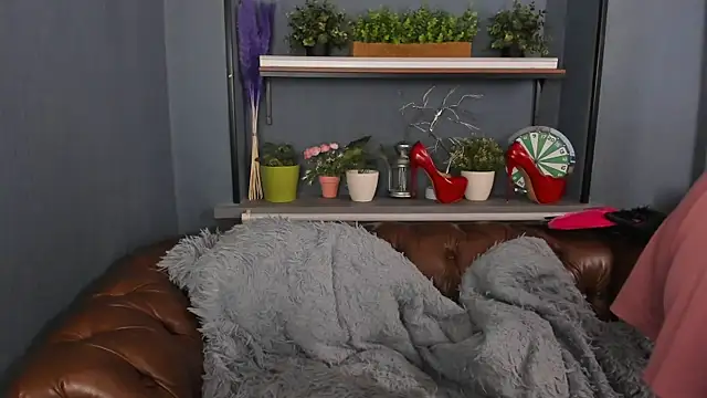 JesiaFoxi online show from March 10, 2025, 12:04 pm