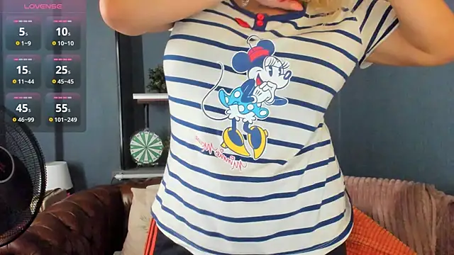 JesiaFoxi online show from September 12, 2025, 8:25 am