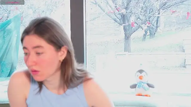 GentleSparkMay online show from February 5, 2025, 9:25 am