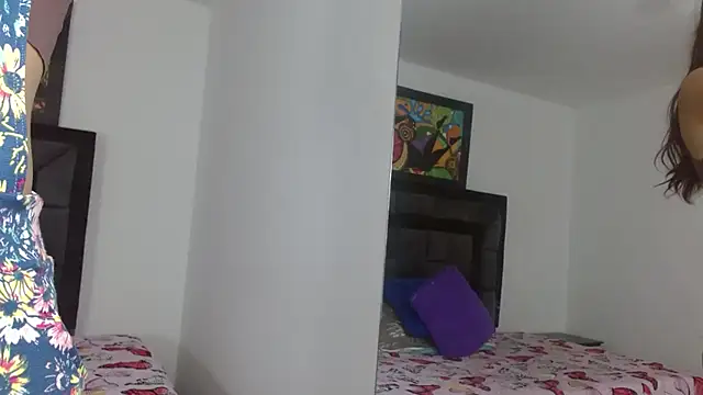 tatiana valencia online show from February 19, 2025, 6:43 pm