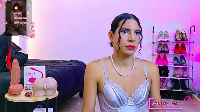 Snapshot of CampbelGinger chatting on November 7, 2025, 1:38 am CampbelGinger online show from November 7, 2025, 1:38 am