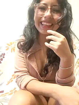 MishuColfer online show from January 7, 2025, 3:23 pm