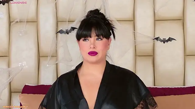 Snapshot of Alexa_Miss chatting on October 4, 2025, 7:01 pm Alexa Miss online show from October 4, 2025, 7:01 pm