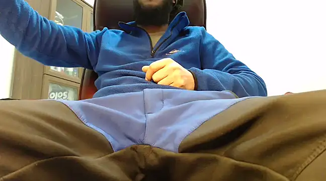 Snapshot of hardbigcock16 chatting on February 21, 2025, 12:17 pm hardbigcock16 online show from February 21, 2025, 12:17 pm